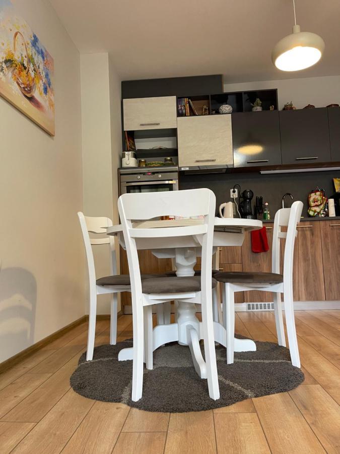 Ferienwohnung Nikol 2 Deluxe Welingrad Exterior foto